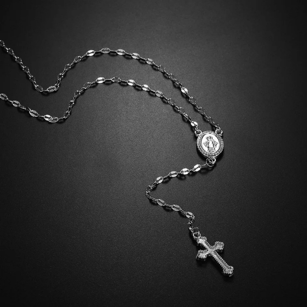 Silvertone Necklace